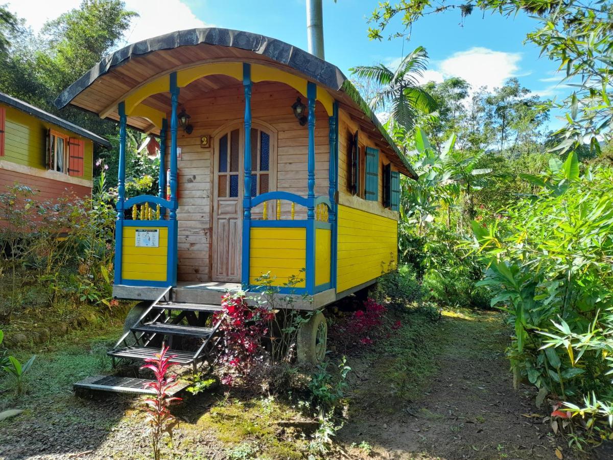 Hosteria La Roulotte - Mindo Extérieur photo